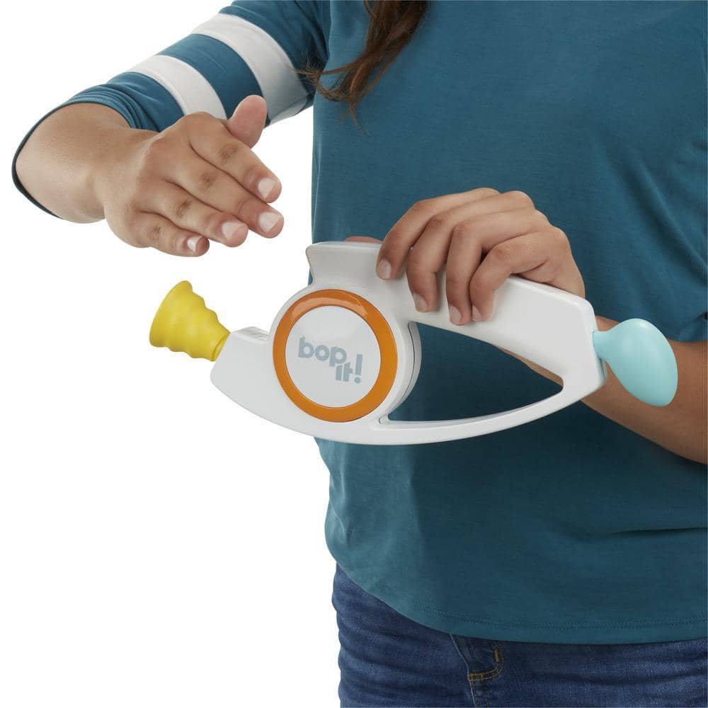 Hasbro Gaming - Bop It. Electronic Game Hasbro