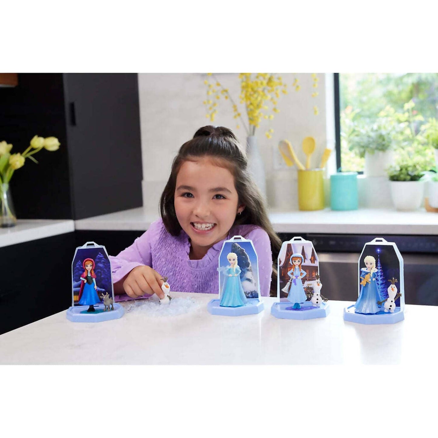 Disney - Frozen Snow Reveal Doll Assorted Styles