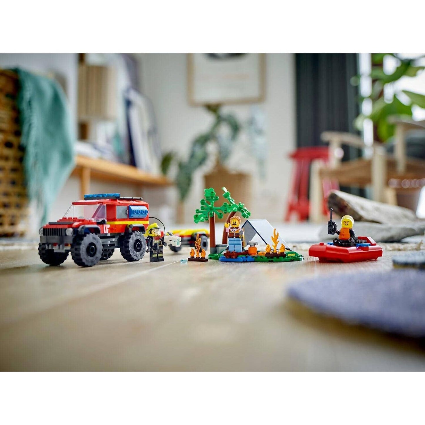 LEGO 60412 4x4 Fire Truck with Rescue Boat - City