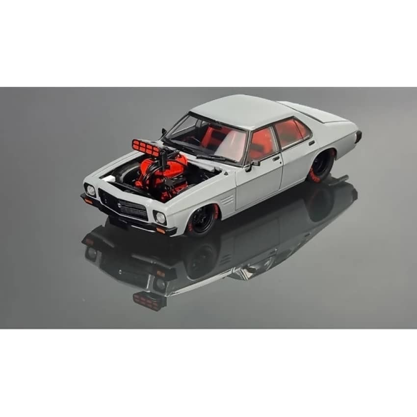 DDA Collectibles 1:24 Scale - HQ Holden Monaro Grey Blown Custom - Diecast Model