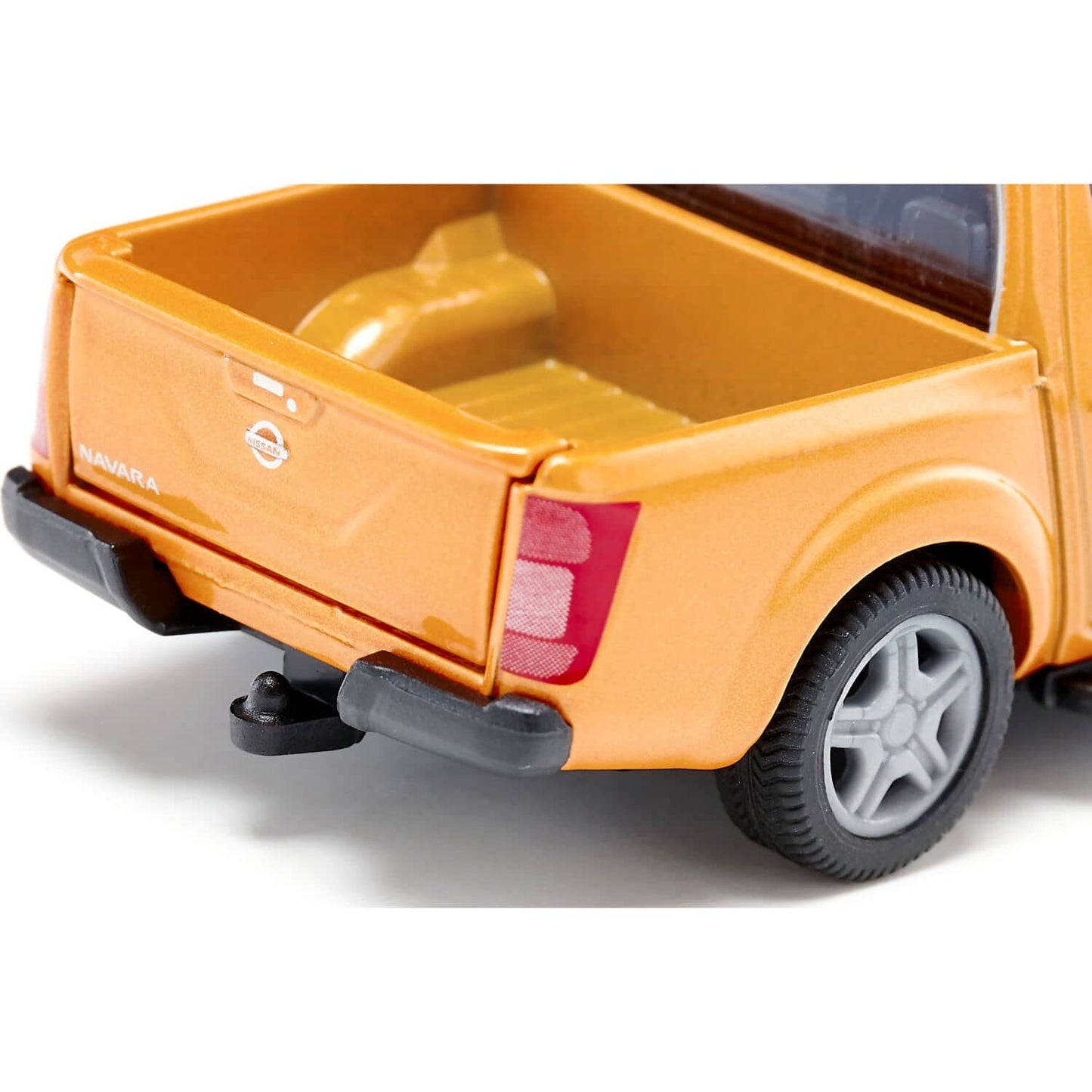 Siku - Nissan Navara 1:50 Scale Die-Cast Model