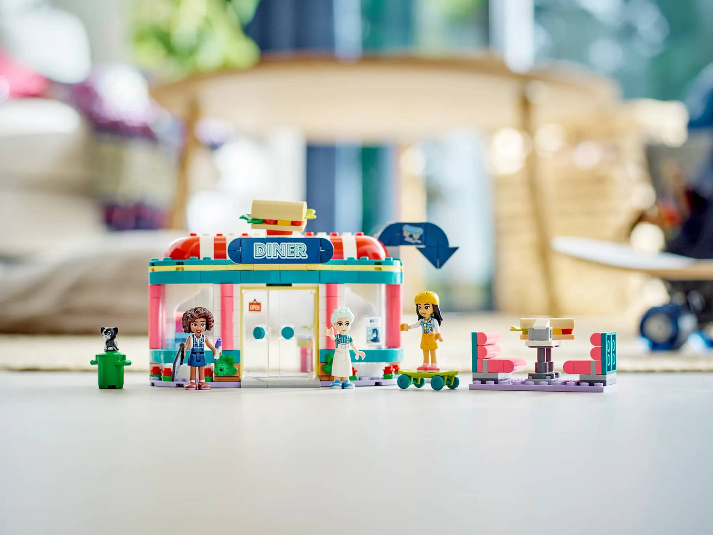 LEGO 41728 Heartlake Downtown Diner - Friends