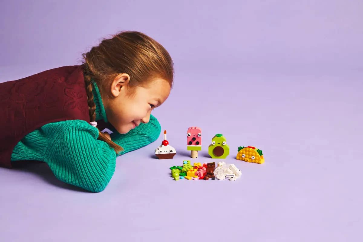 LEGO 11039 Creative Food Friends - LEGO Classic 4+