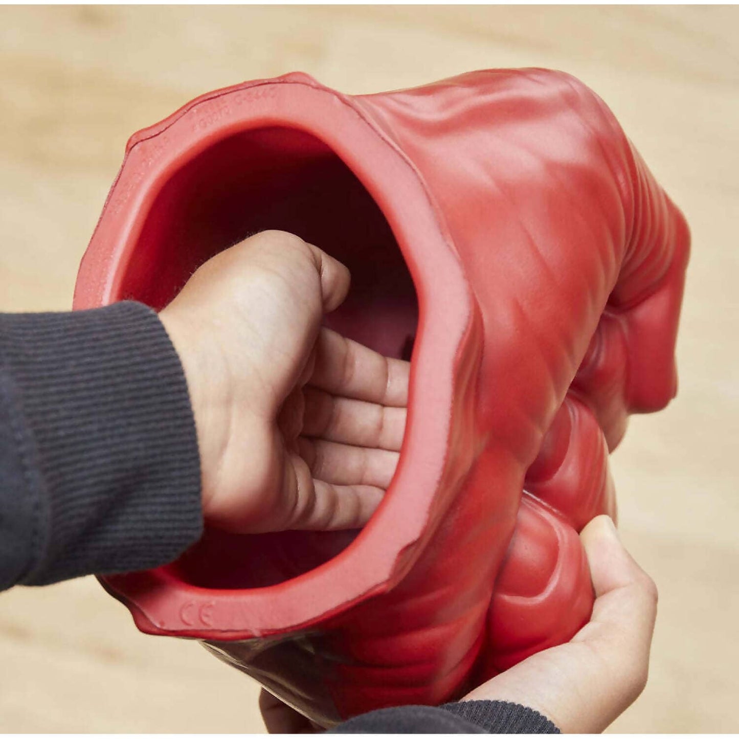 Marvel Avengers - Captain America: Brave New World Red Hulk Gamma Smash Fists