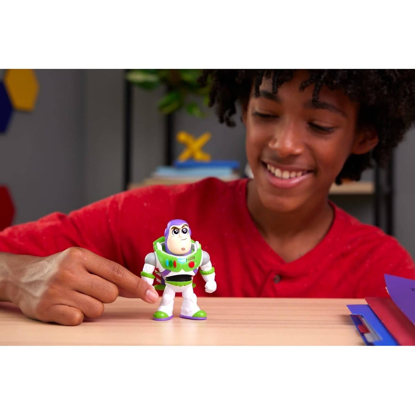 Disney Pixar - Click Figs Buzz Lightyear Toy Story Small Movie Toy With Pop Up Action Move