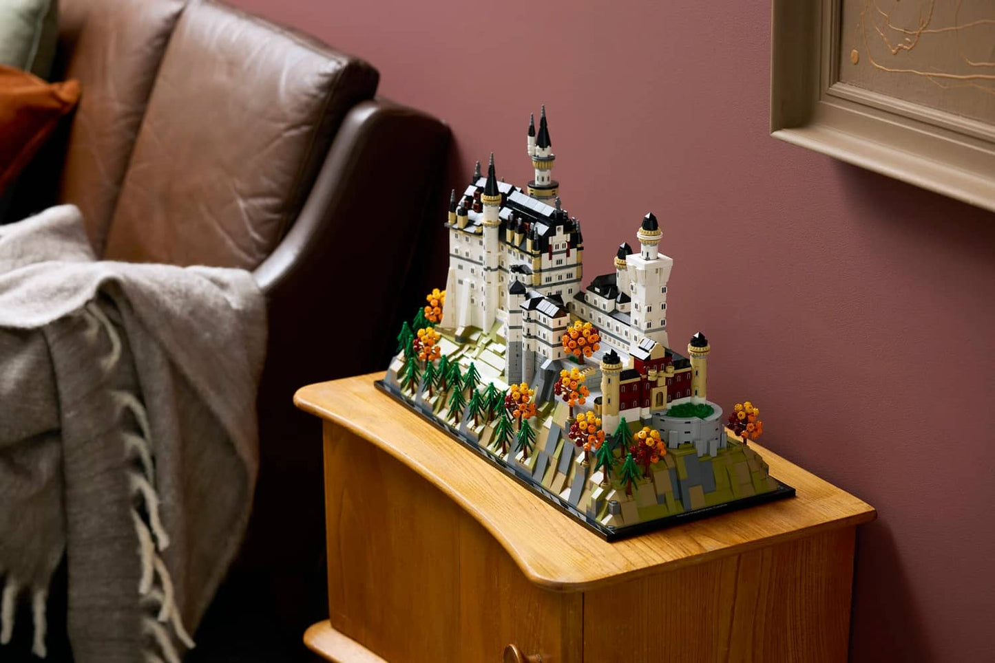 LEGO 21063 Neuschwanstein Castle - Architecture
