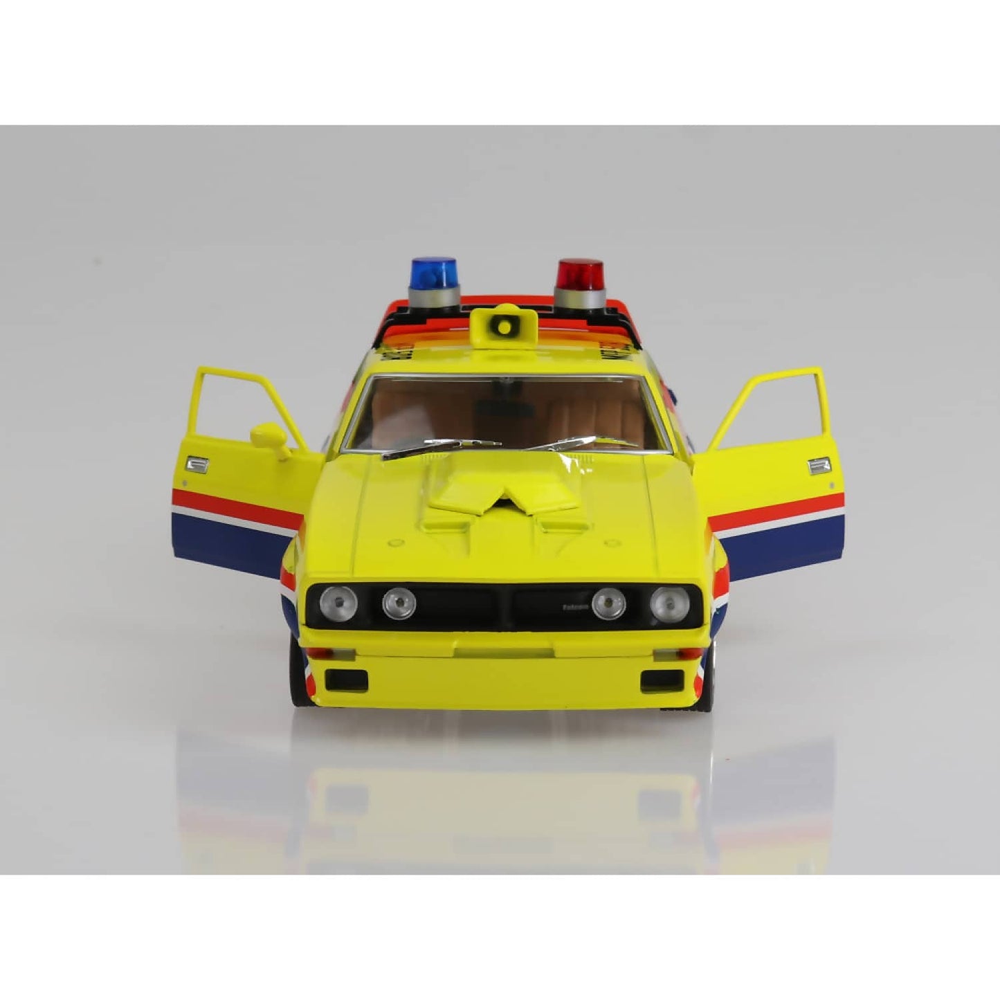 DDA Collectibles 1:24 Scale - XB Falcon MFP First of the V8 Interceptors Movie - Diecast Model