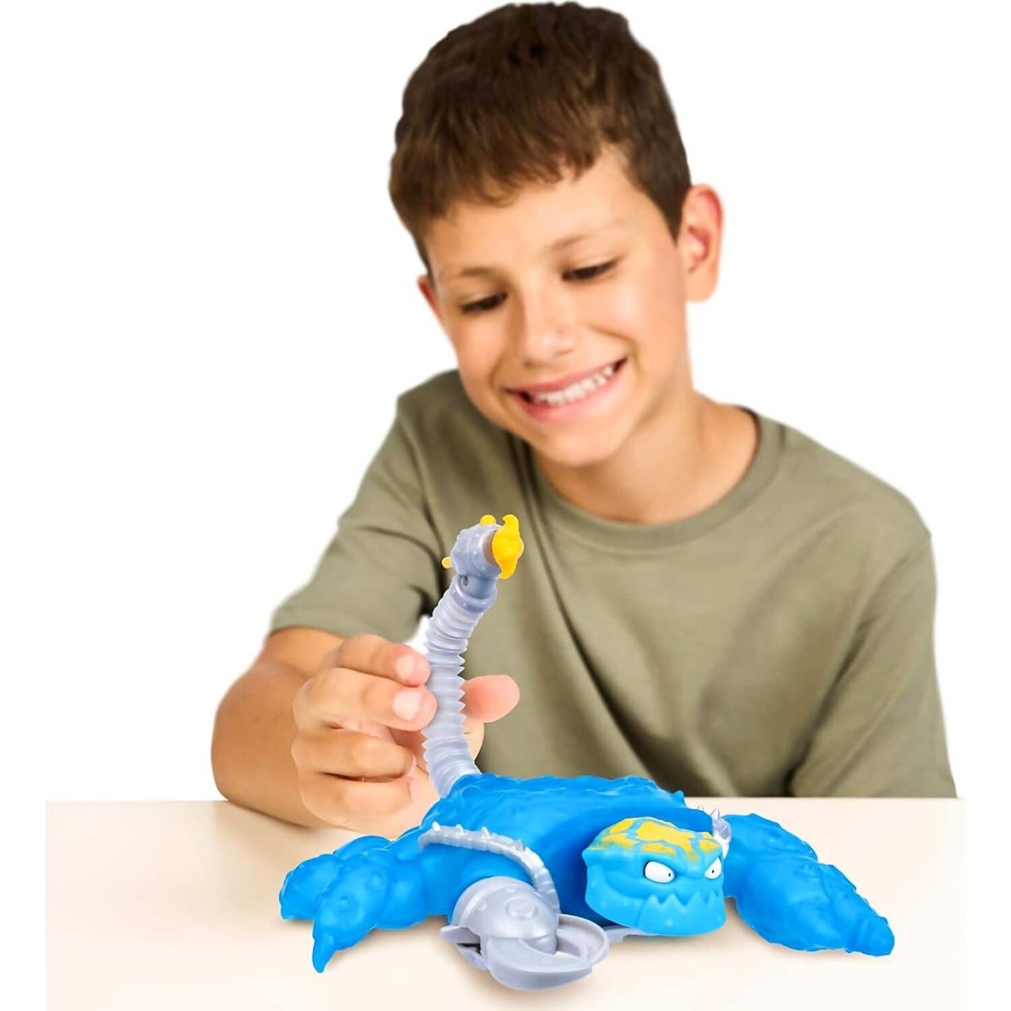 Heroes of Goo Jit Zu - Meteor Madness Hydro-Sting Battle Scorpion