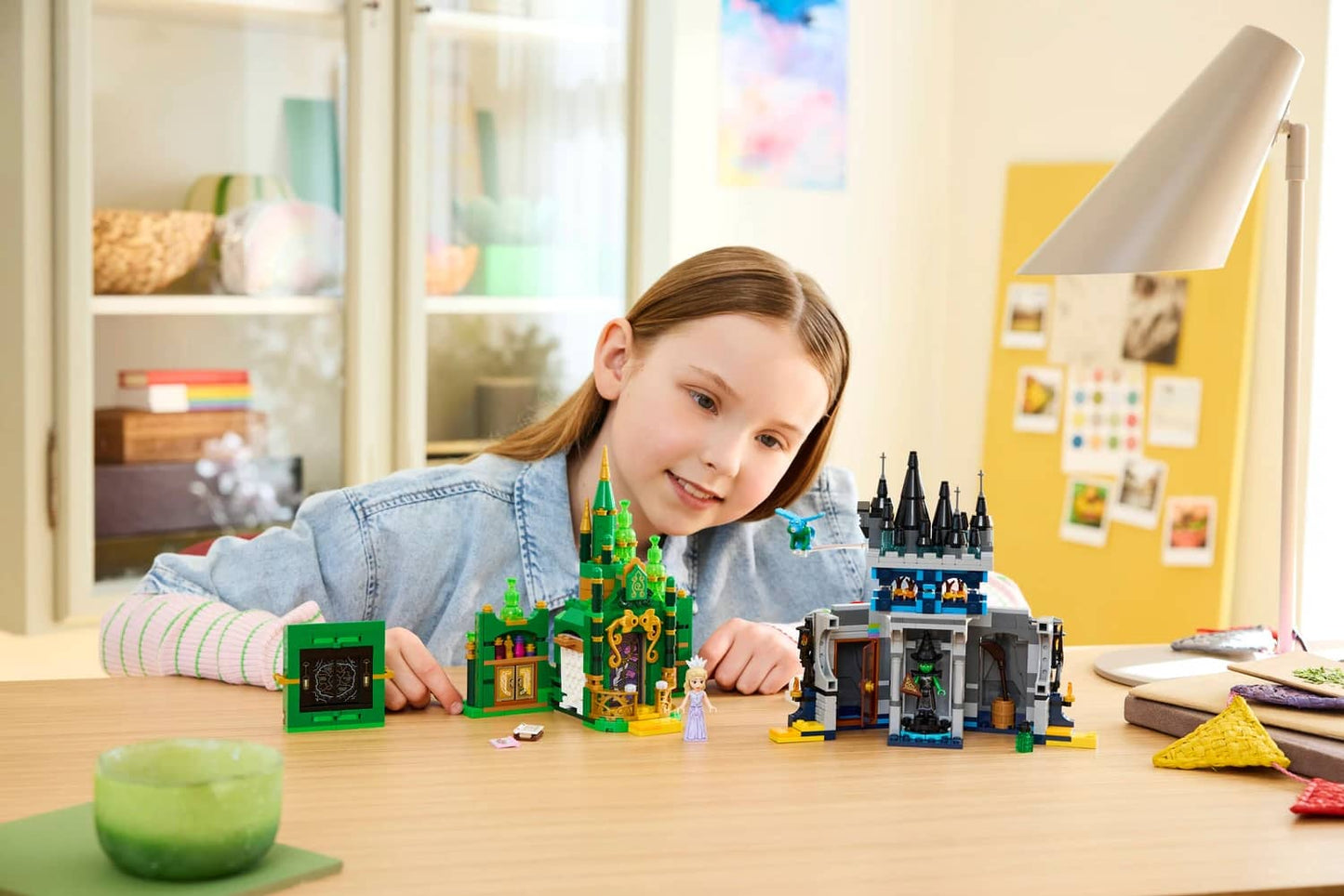 LEGO 75689 Emerald City & Kiamo Ko Castle - Wicked