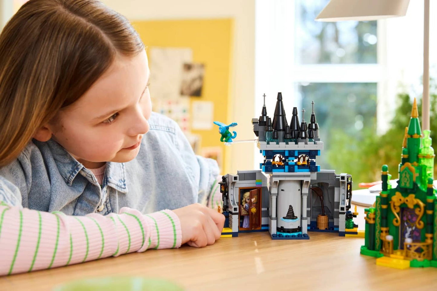 LEGO 75689 Emerald City & Kiamo Ko Castle - Wicked