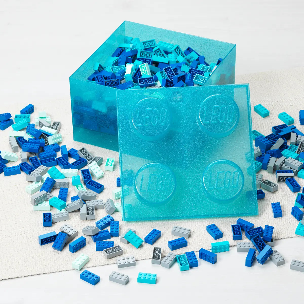LEGO Storage Brick 4 Studs Top Lid Translucent Glitter Light Blue - Room Copenhagen