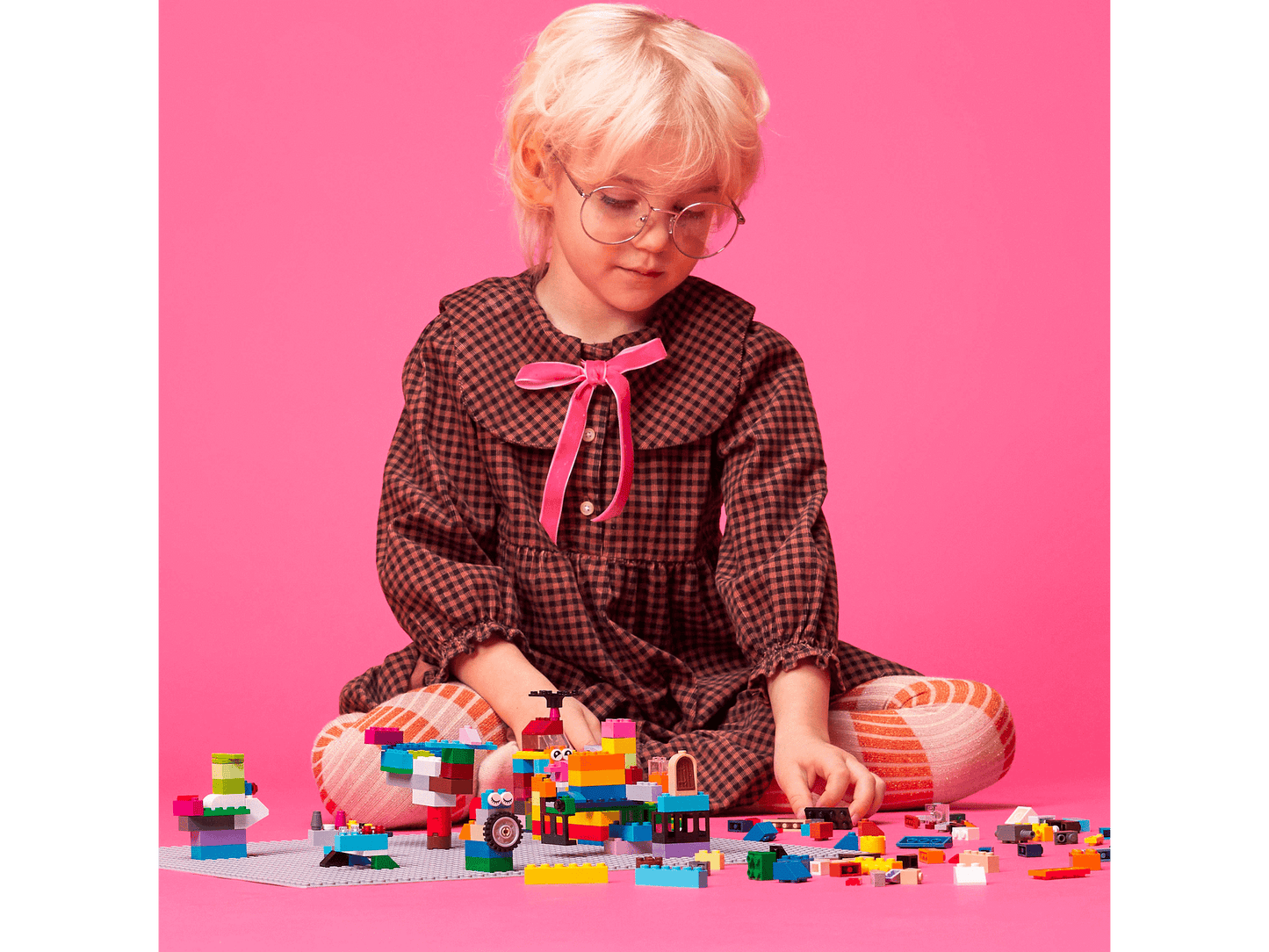 LEGO 11024 Gray Baseplate - Classic 4+