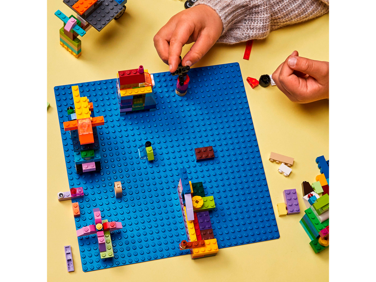 LEGO 11025 Blue Baseplate - Classic 4+