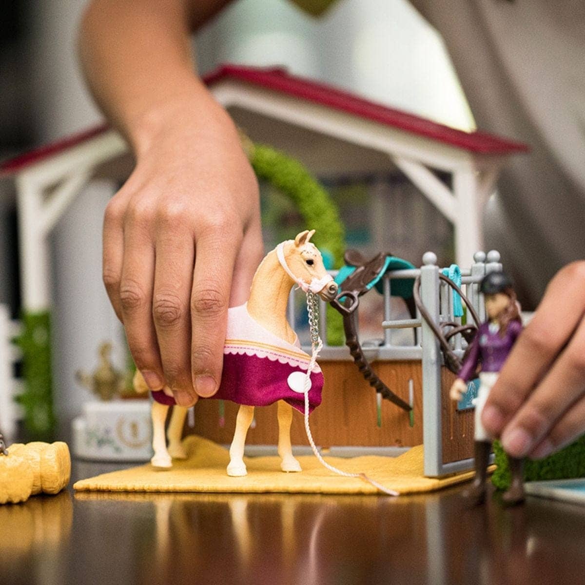 Schleich - Friendship Horse Tournament  Animal Playset