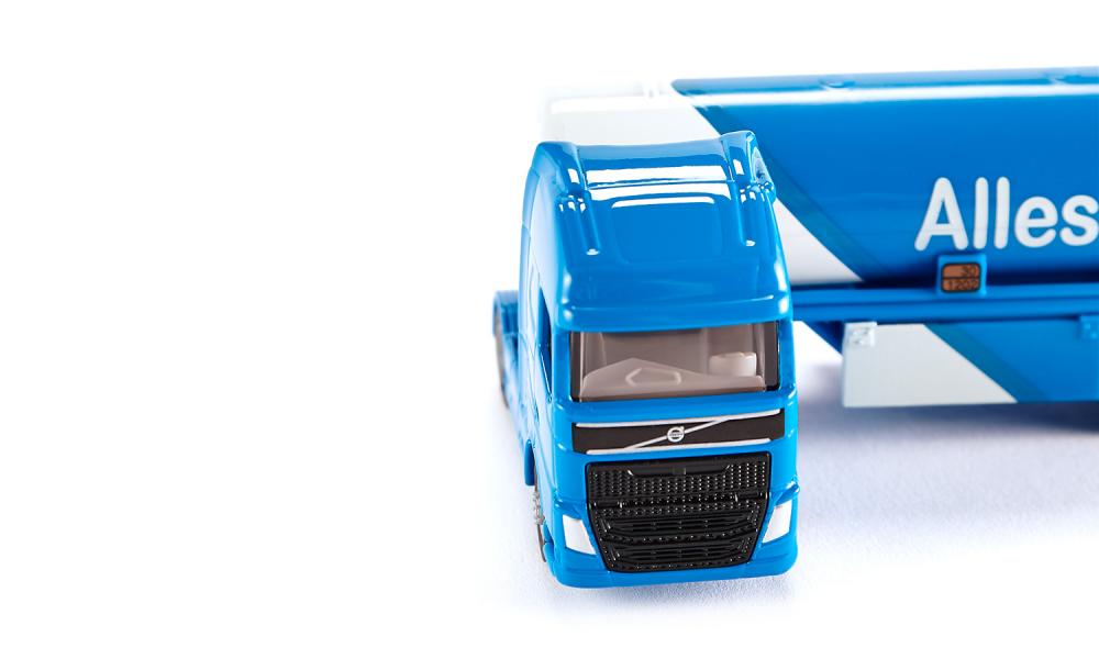 Siku - Articulated Tanker Truck With Tandem Trailer – 1:87 Scale Die-Cast Fuel Transport Model
