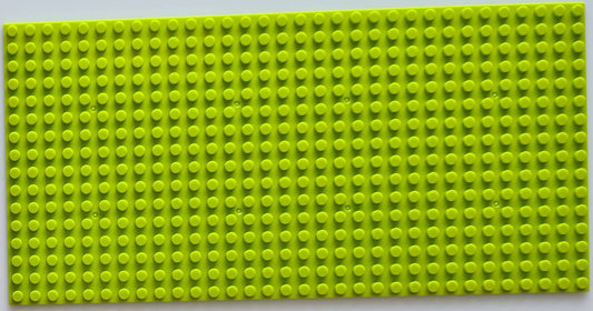 BASEPLATE  16x32 Studs L/green Generic