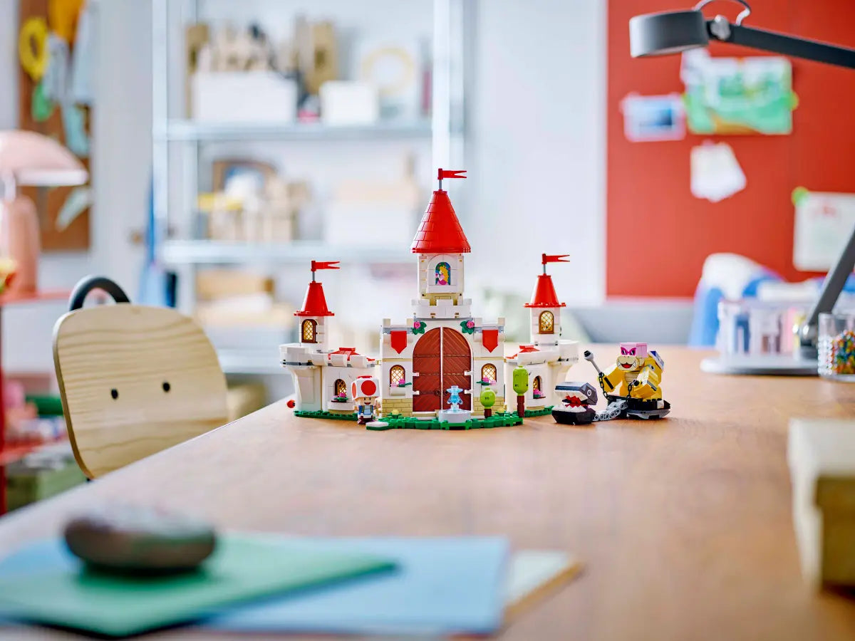 LEGO 71435 Battle with Roy at Peach's Castle - Super Mario