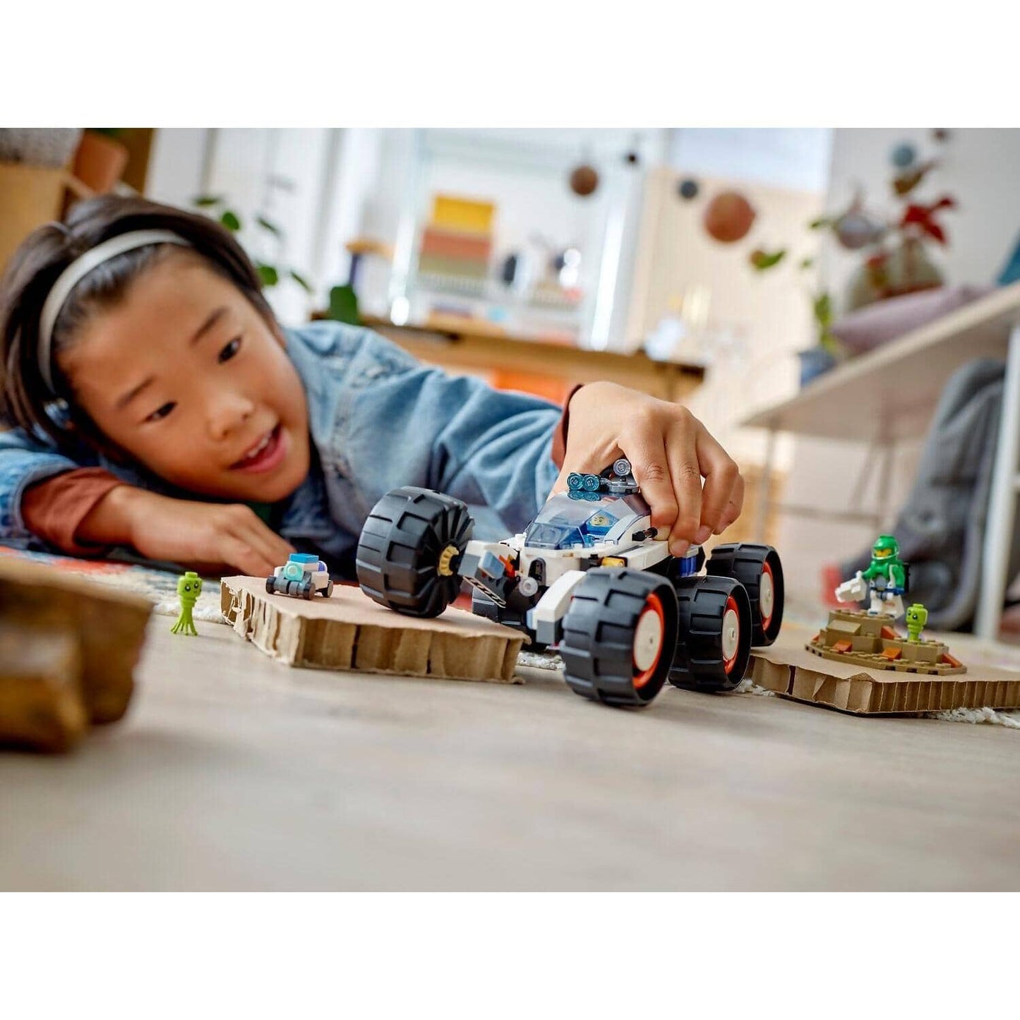 LEGO 60431 Space Explorer Rover and Alien Life - City