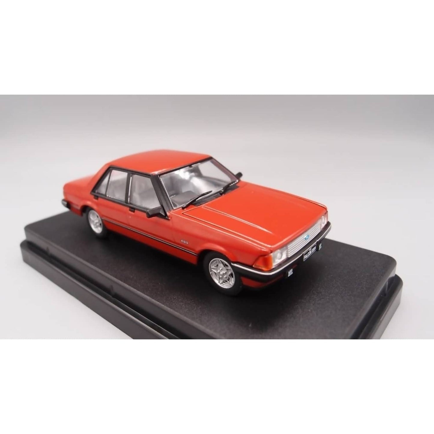 DDA Collectibles 1:43 Scale - Chestnut XD 1982 Ford ESP Falcon - Diecast Model