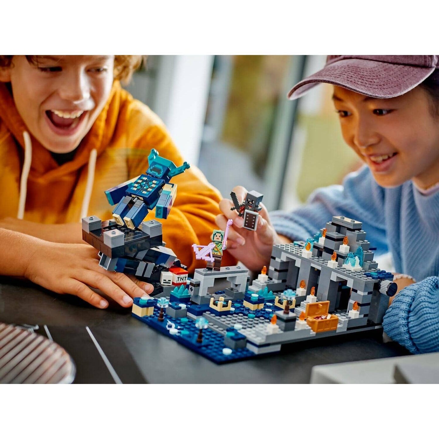 LEGO 21246 The Deep Dark Battle - Minecraft