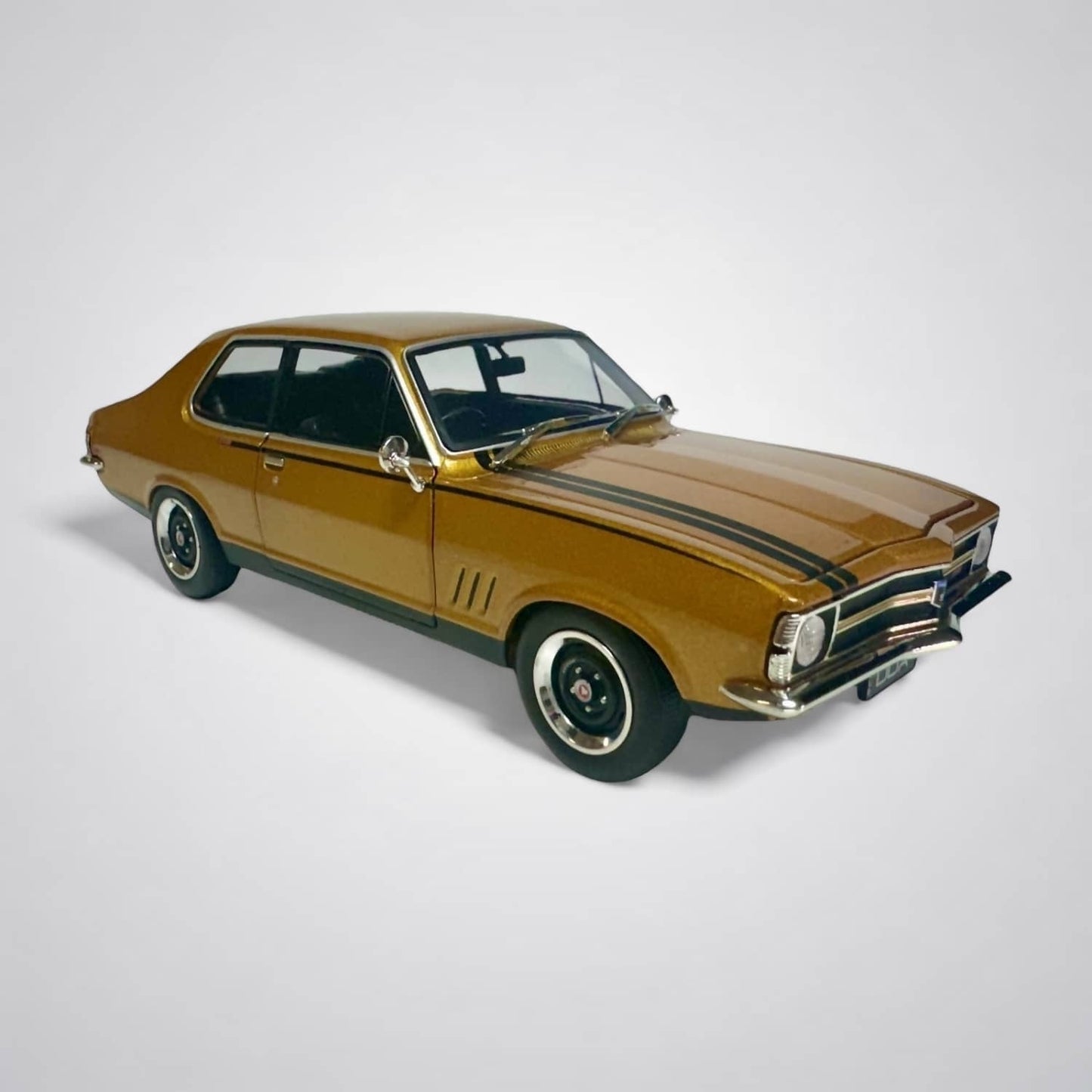 DDA Collectibles 1:24 Scale - Holden Torana LC GTR Hermes Yellow - Diecast Model