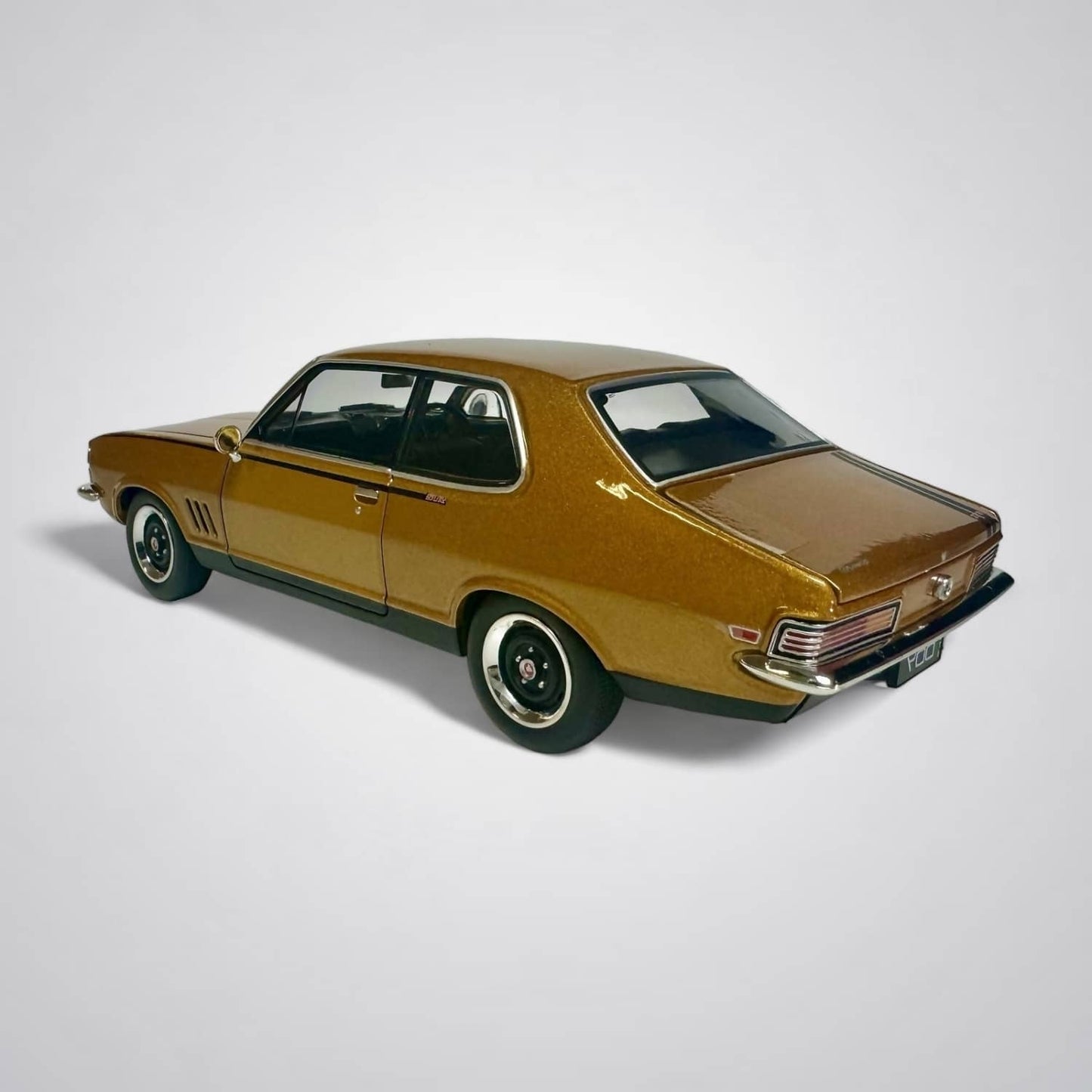 DDA Collectibles 1:24 Scale - Holden Torana LC GTR Hermes Yellow - Diecast Model