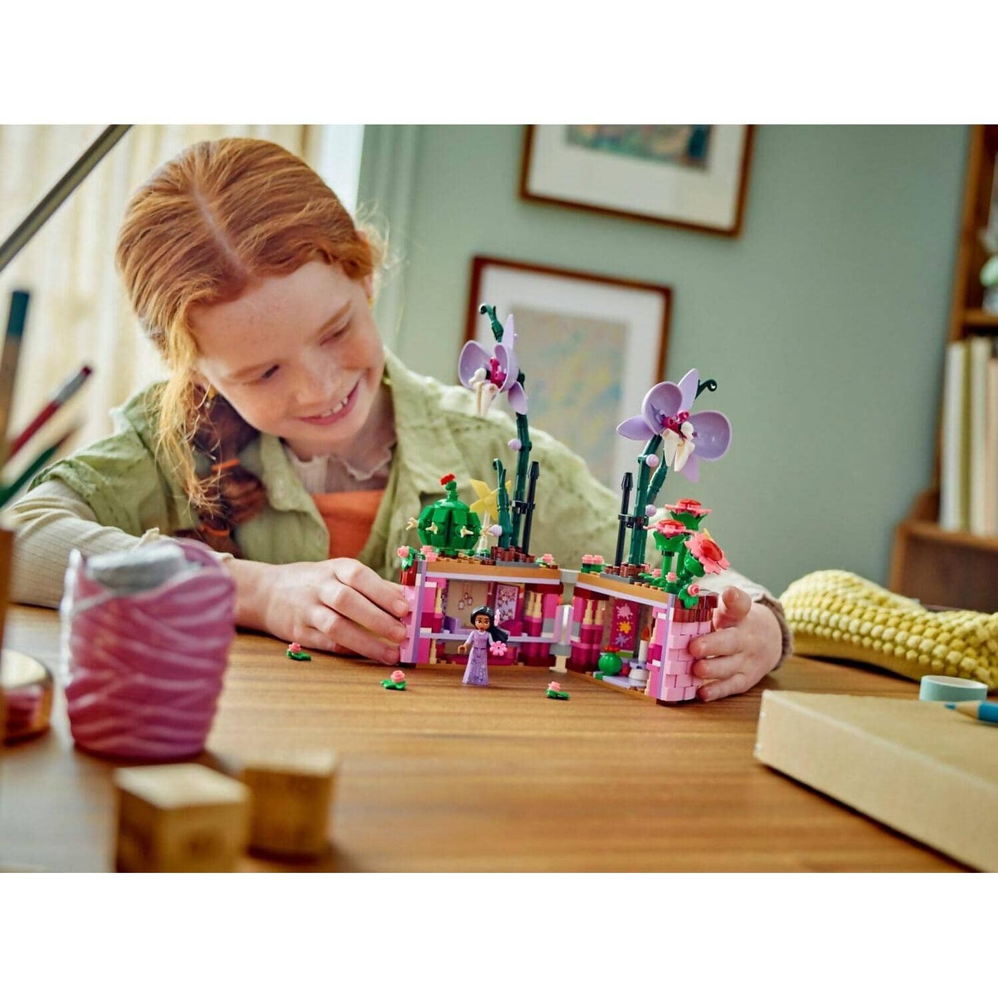 LEGO 43237 Isabela's Flowerpot - Disney