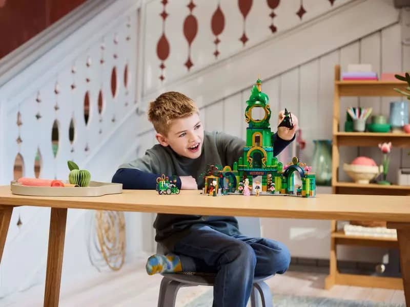 LEGO 75684 Welcome to Emerald City - Wicked