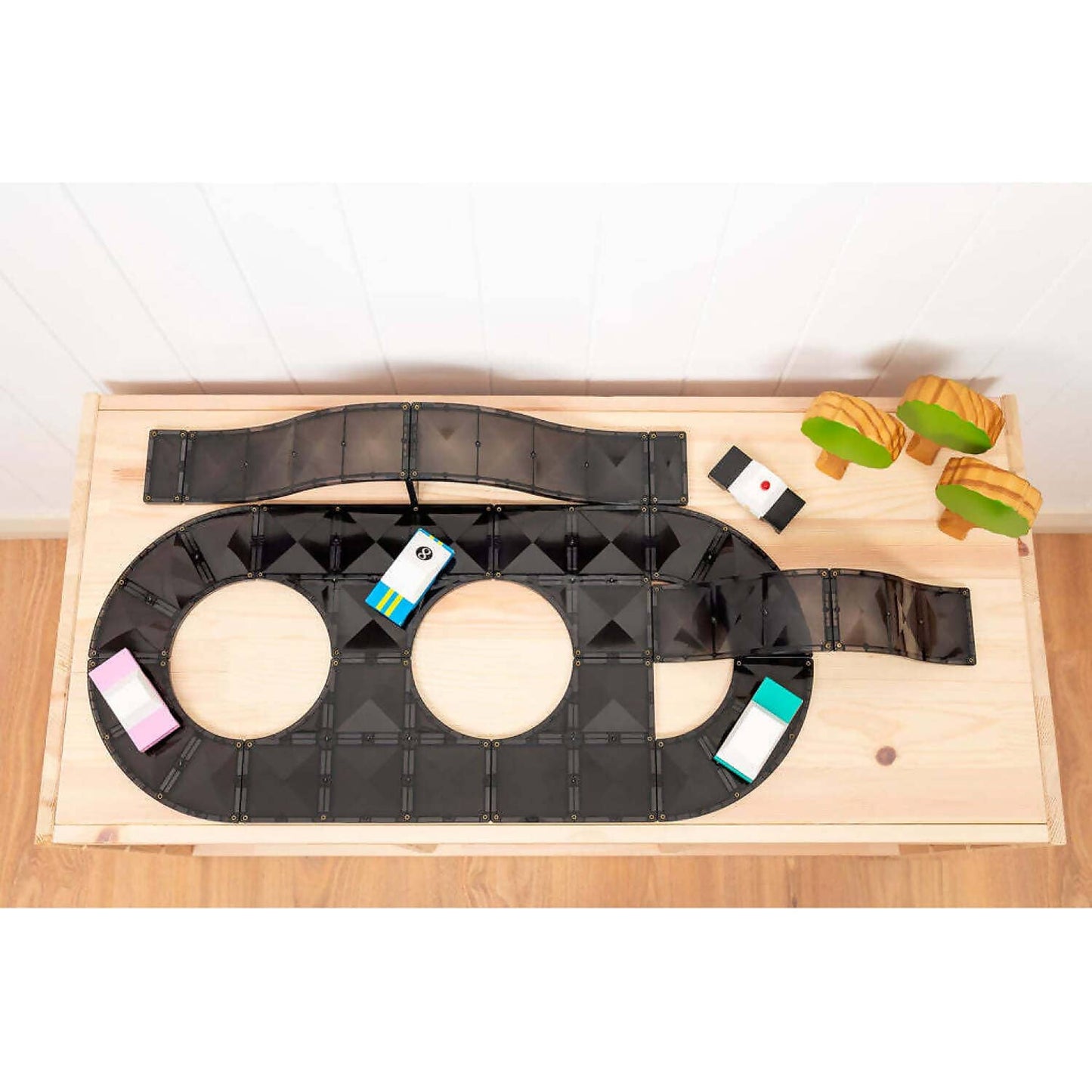 Connetix - Magnetic Tiles 16 Piece Ramps & Intersections Pack