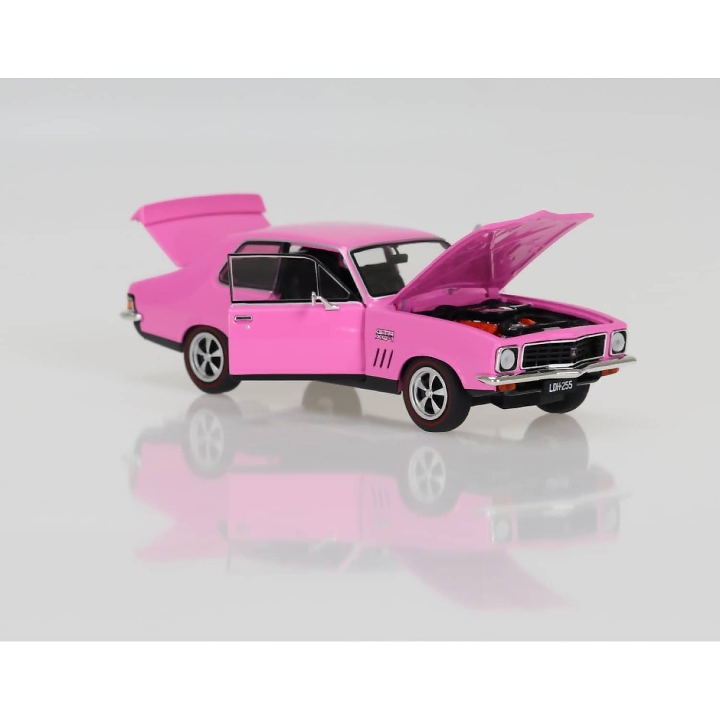 DDA Collectibles 1:24 Scale -Strike Me Pink LJ 308 Holden Torana - Diecast Model