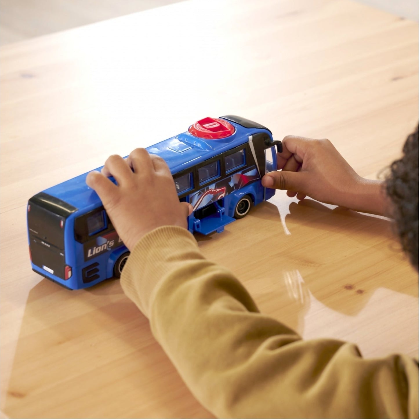 Dickie Toys - Man Lion's Coach Bus