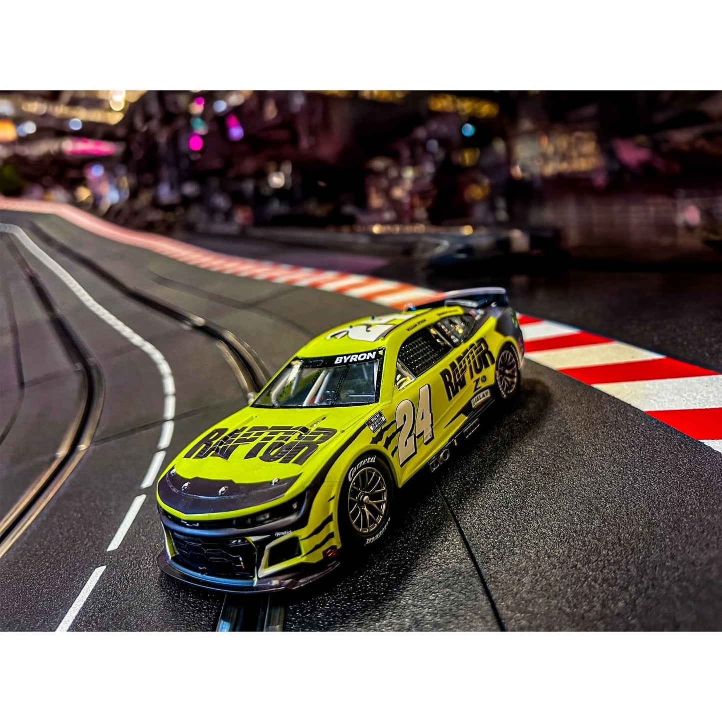 Carrera Evolution 1:32 - NASCAR Camaro NextGen ZL1 Hendrick Motorsports William Byron No.24 - Slot Car Also Suits Scalextric