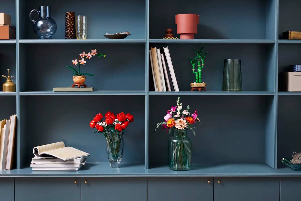 LEGO 10342 Pretty Pink Flower Bouquet - Botanical Collection