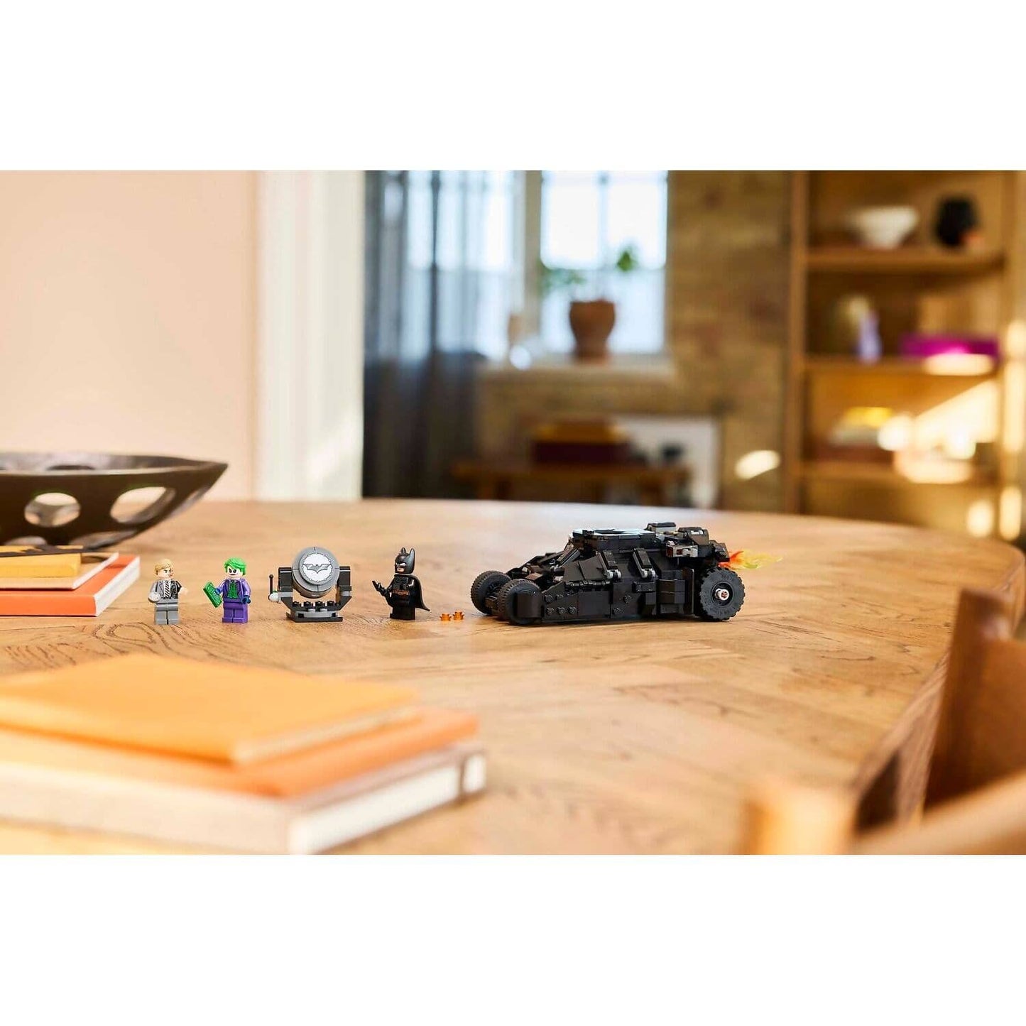 LEGO 76303 Batman™ Tumbler Vs. Two-face™ & The Joker - DC Super Heroes