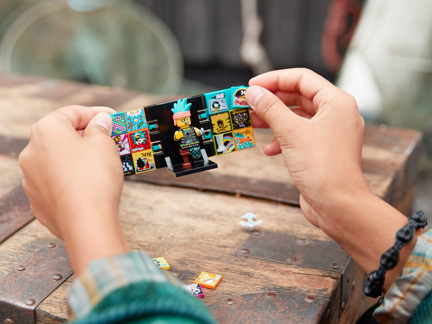 LEGO 43103 Punk Pirate BeatBox - VIDIYO