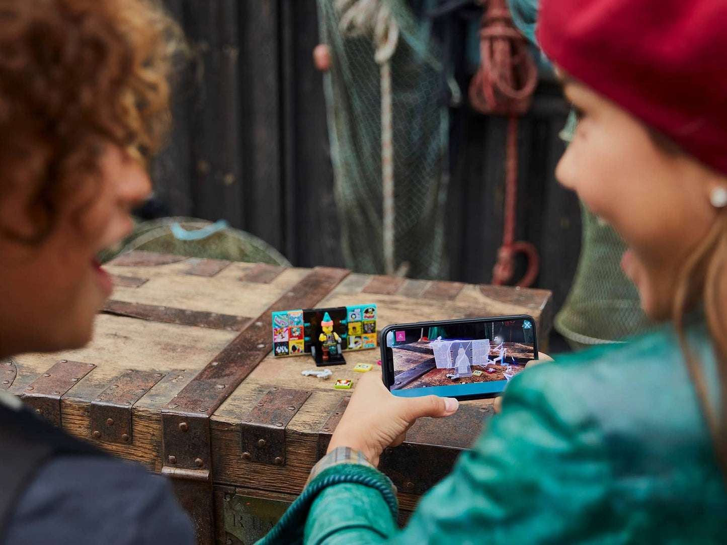 LEGO 43103 Punk Pirate BeatBox - VIDIYO