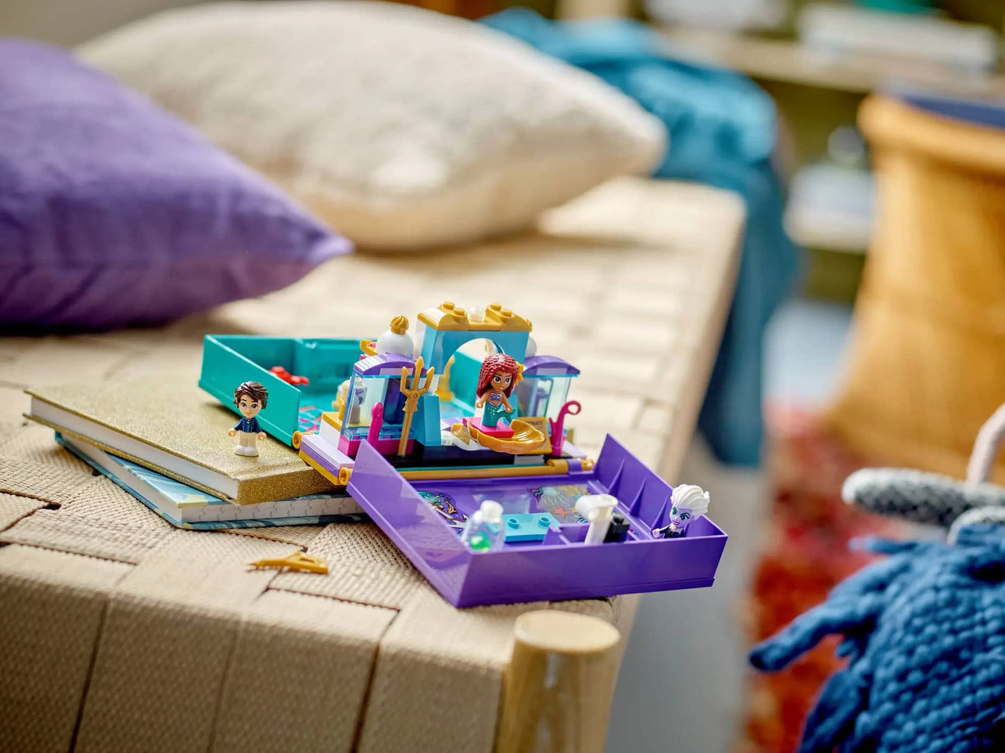 LEGO 43213 The Little Mermaid Story Book - Disney Princess