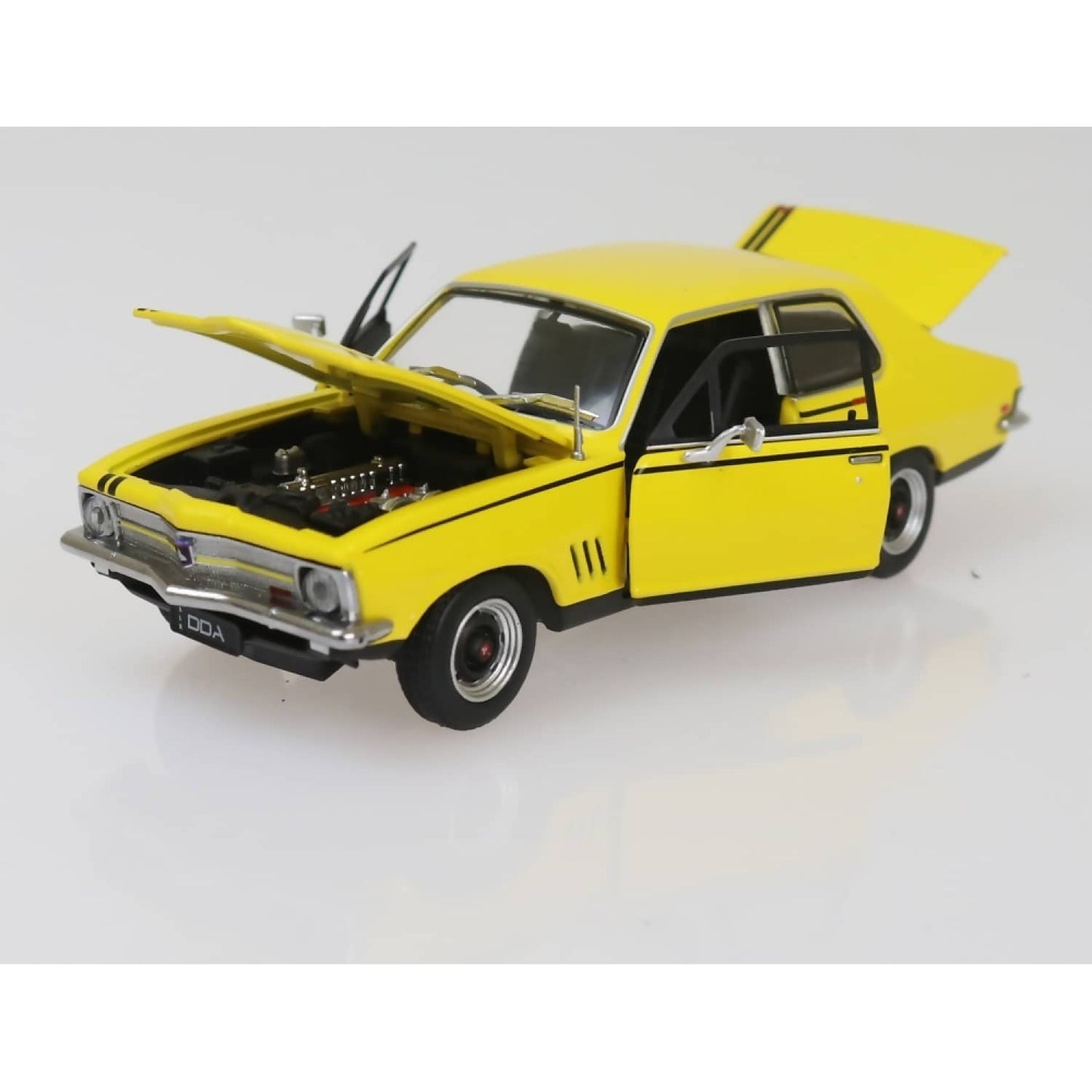 DDA Collectibles 1:32 Scale - Yellow LC GTR Holden Torana - Diecast Model