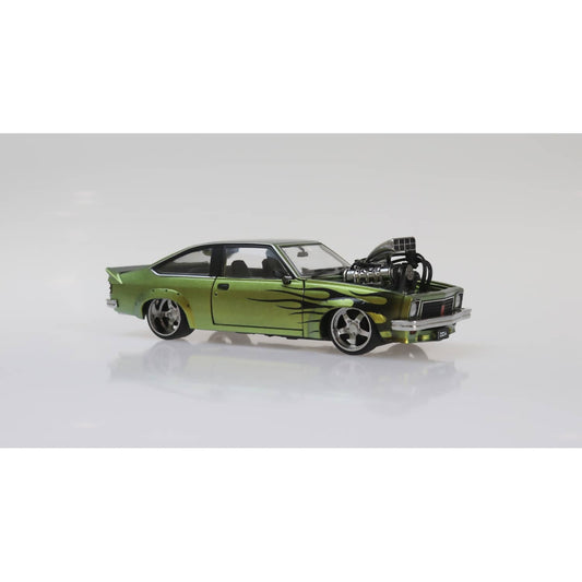 DDA Collectibles 1:24 Scale - Colour Shift with Flames A9X Torana Supercharged Fully Detailed - Diecast Model
