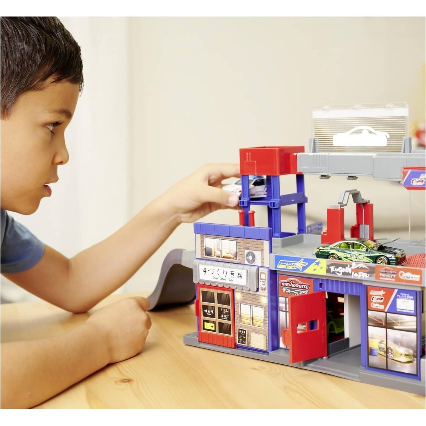 Majorette - Japan Series Tuning Garage