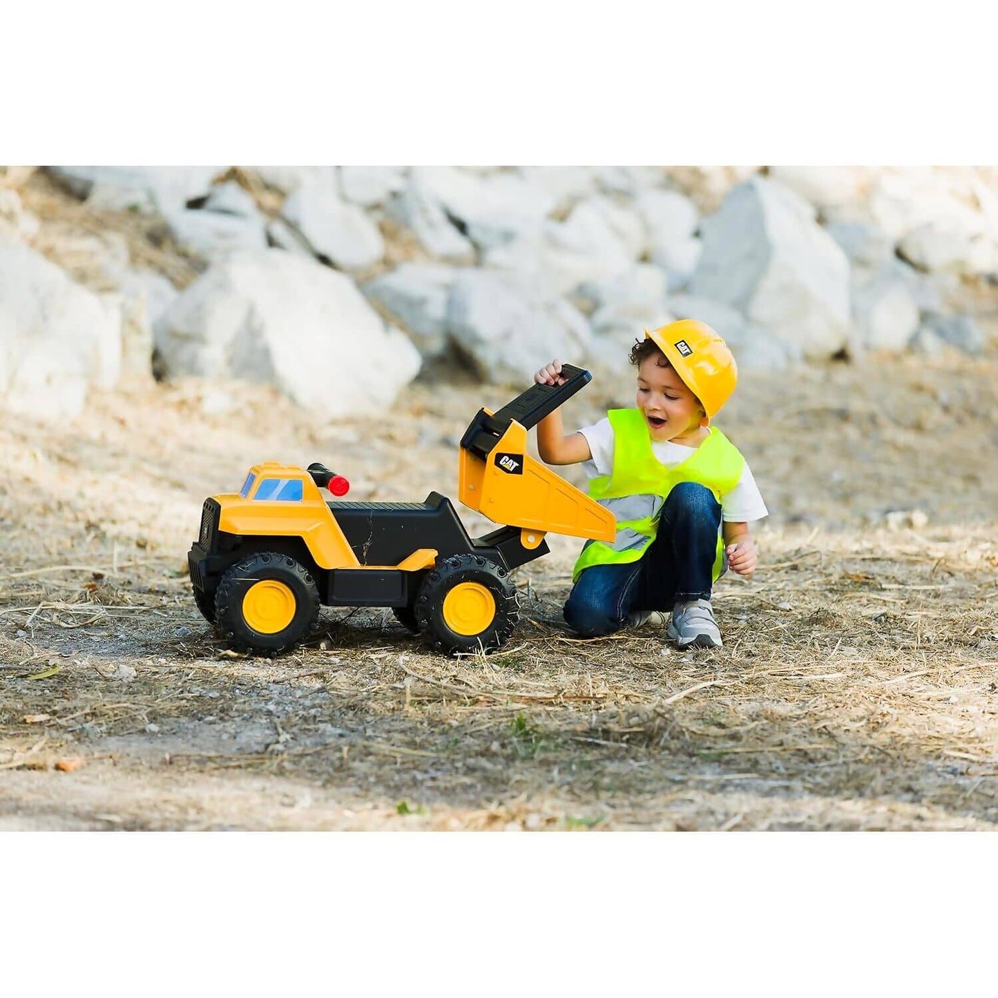 CAT  - Play And Ride Dump Truck 2-in-1 Vehicle