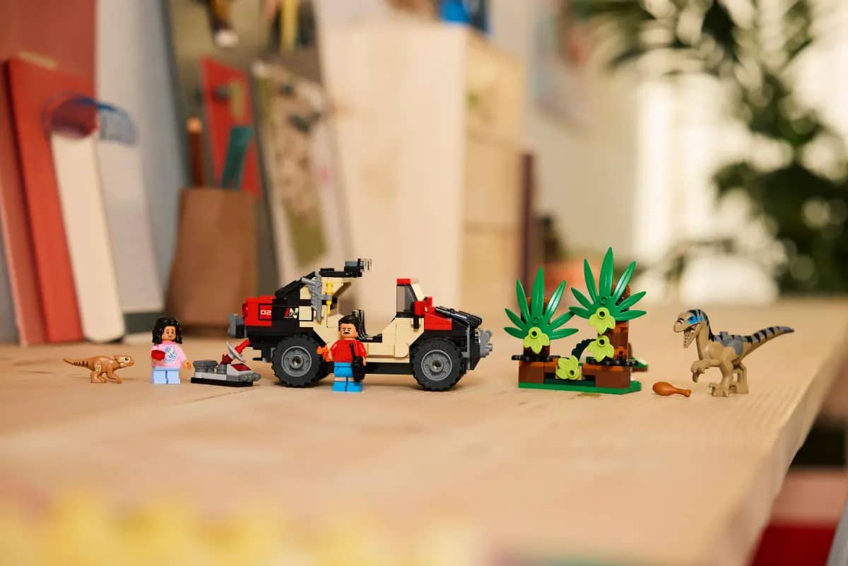 LEGO 76972 Raptor Off-Road Escape - Jurassic World