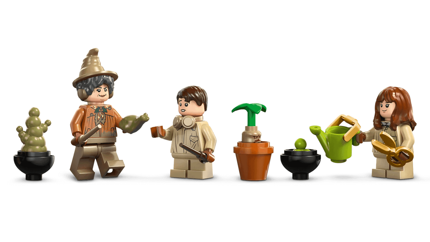 LEGO 76445 Hogwarts™ Castle: Herbology Class - Harry Potter