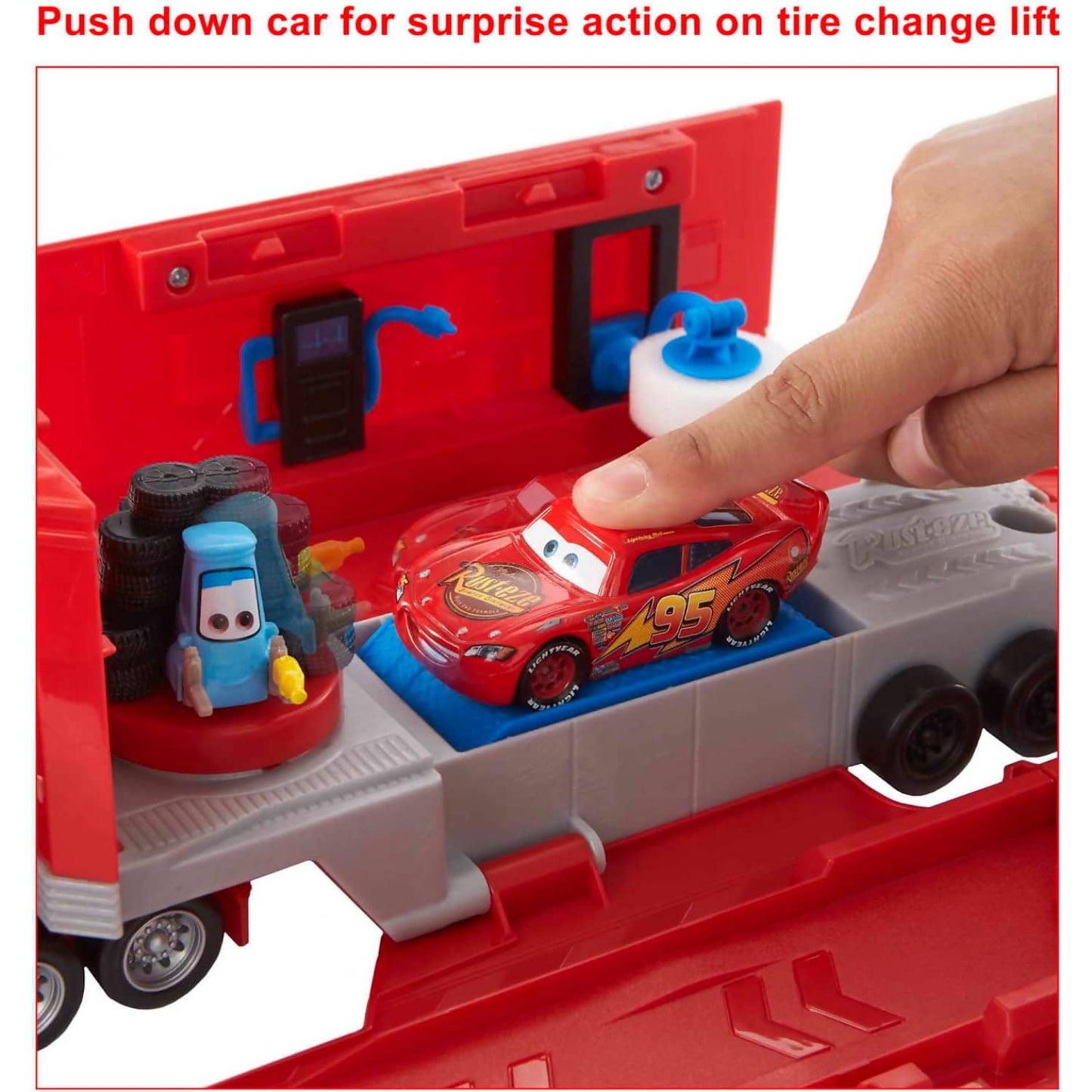 Disney Pixar - Cars Transforming Mack Playset - Mattel