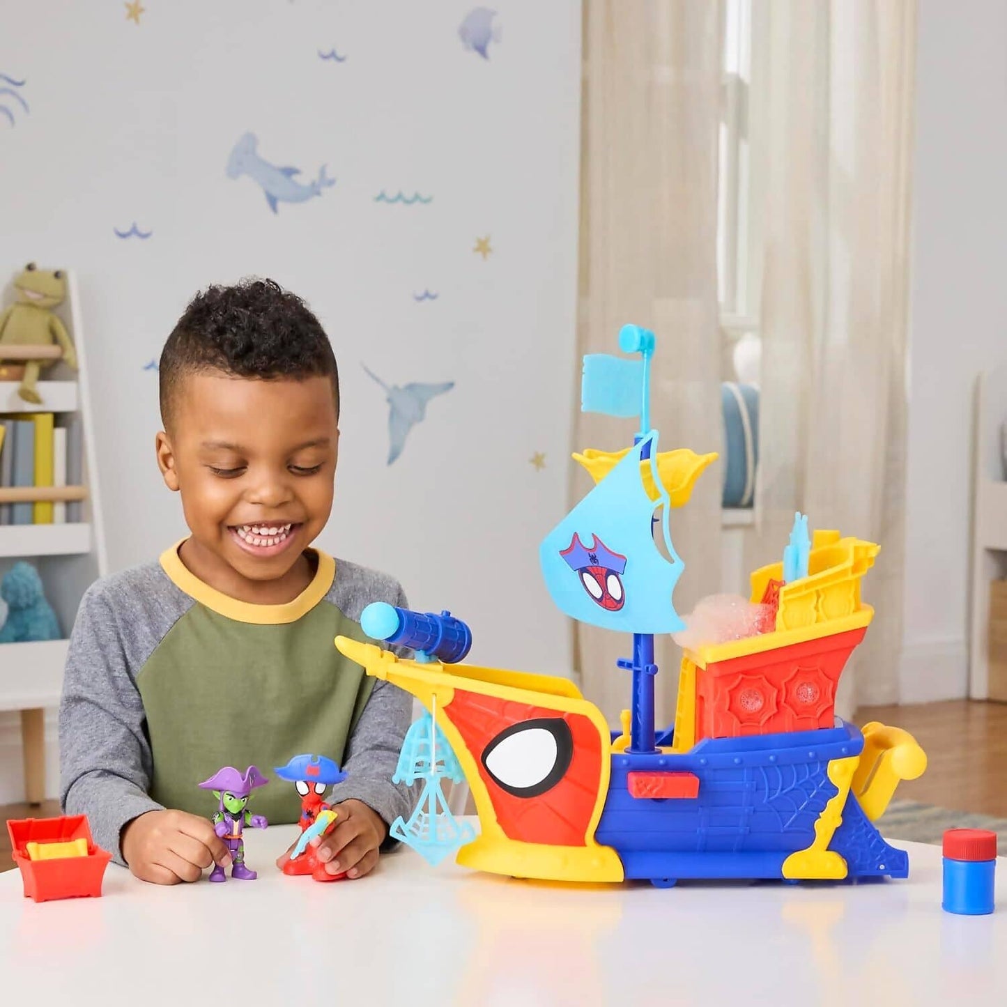 Marvel - Spidey and his Amazing Friends Water-Webs Webs Ahoy Bubble Pirate Ship - Hasbro