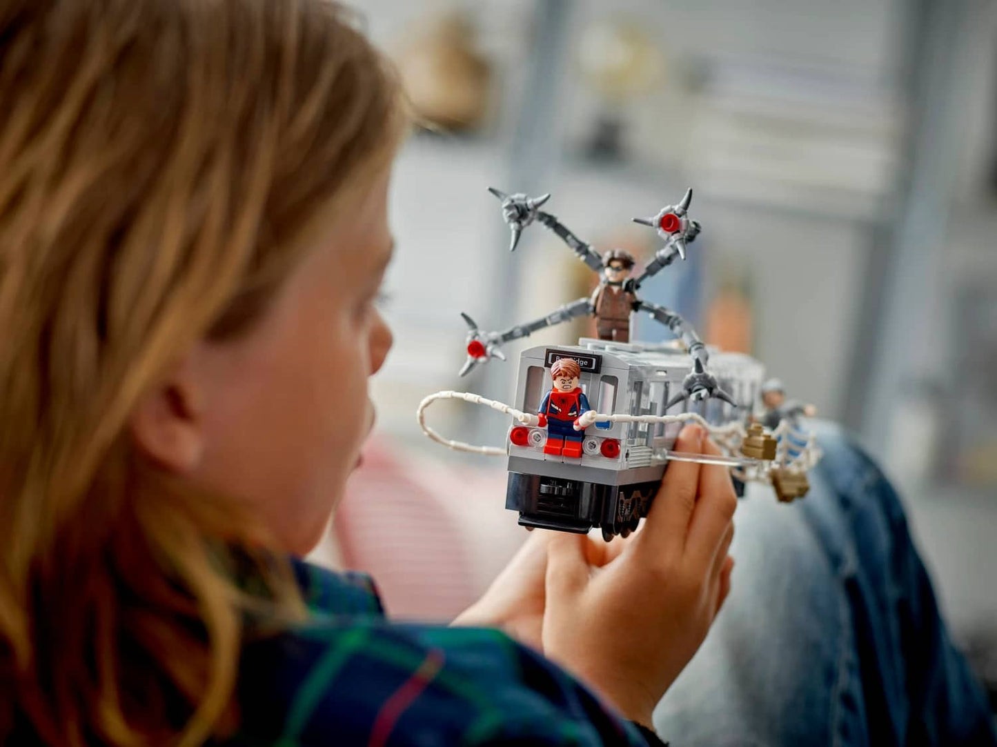 LEGO 76321 Spider-Man vs. Doc Ock Subway Train Scene - Marvel Super Heroes