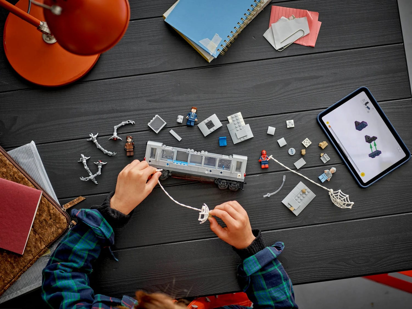 LEGO 76321 Spider-Man vs. Doc Ock Subway Train Scene - Marvel Super Heroes