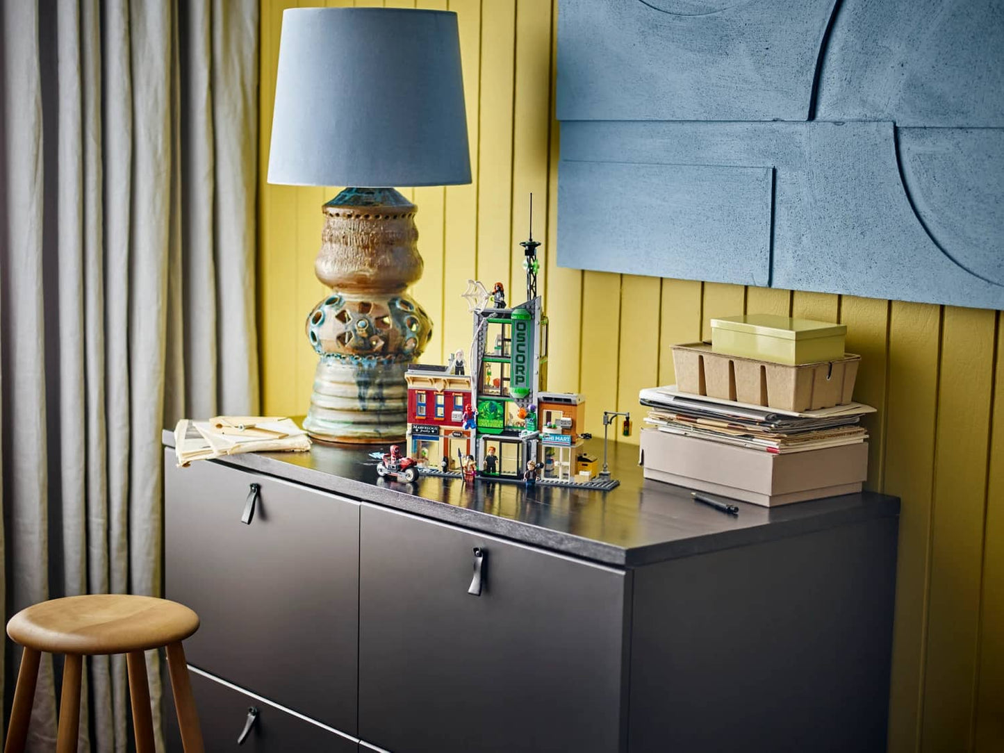 LEGO 76324 Spider-Man vs. Oscorp - Marvel Super Heroes