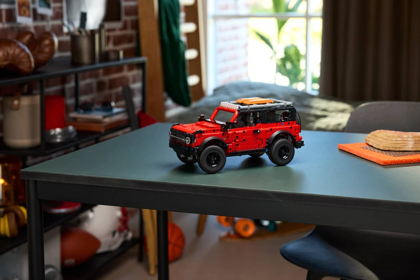 LEGO 42213 Ford Bronco® SUV - Technic