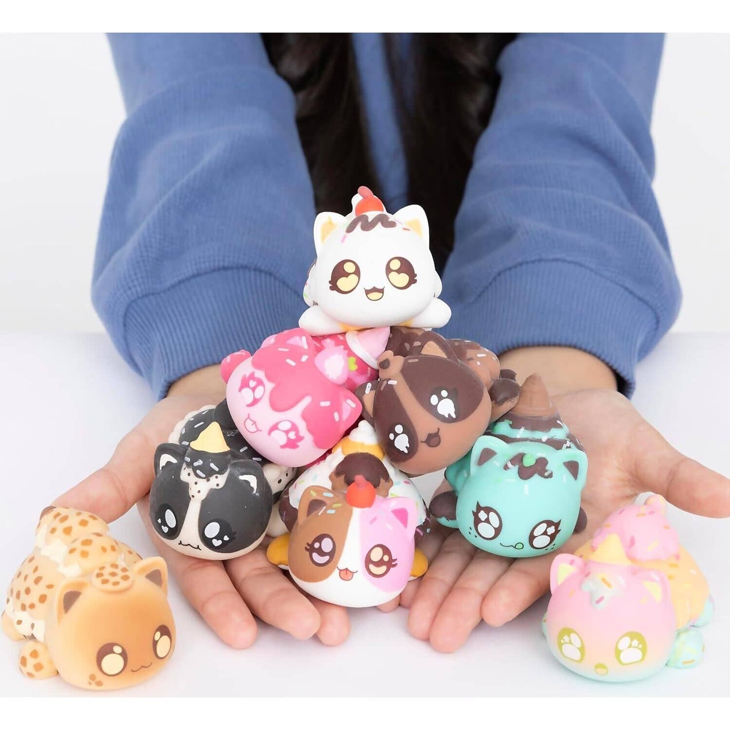Aphmau - Squishy Mystery Figures Series 3 Ice-Cream (Each Blind Box Contains 1 Figure)